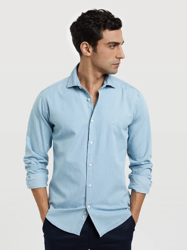 Slim fit denim shirt