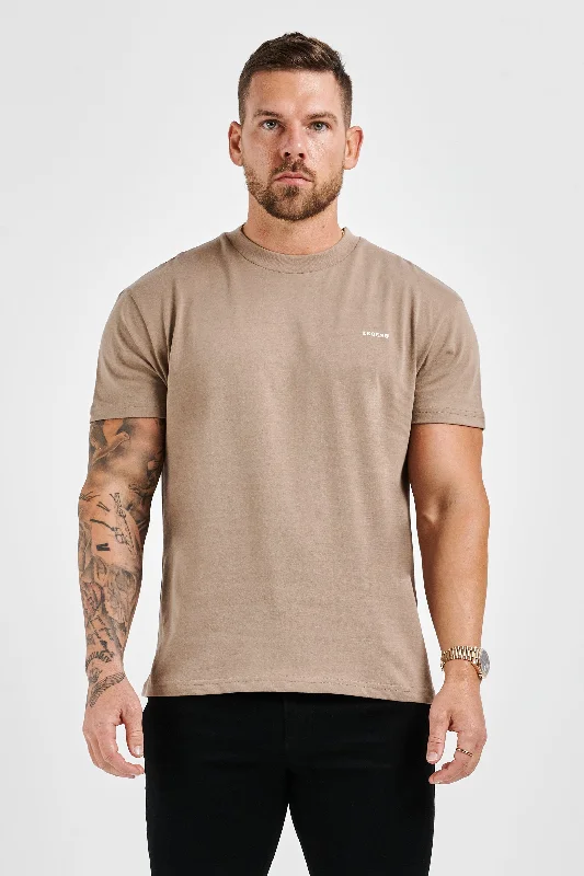 PREMIUM BASICS T-SHIRT - TAUPE